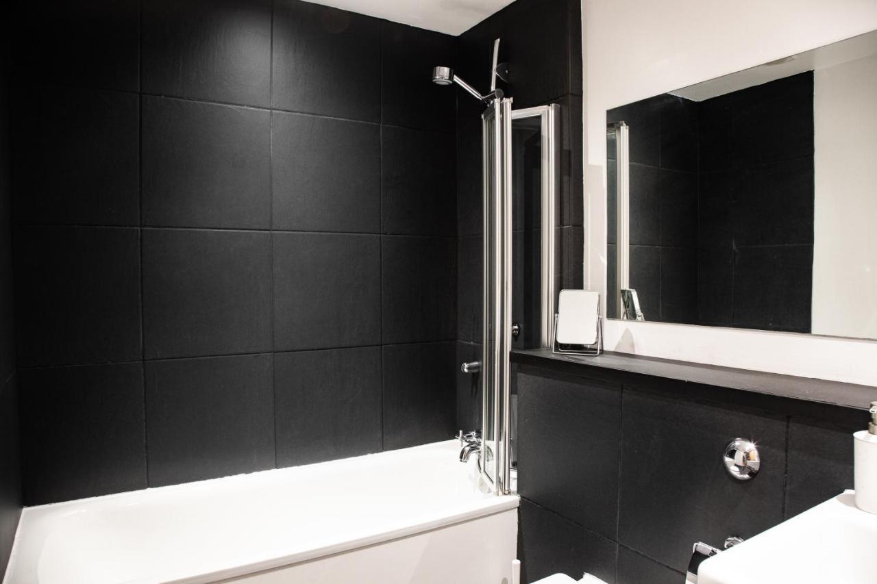 Modern Merchant City Apartment By George Square Glasgow Exteriör bild